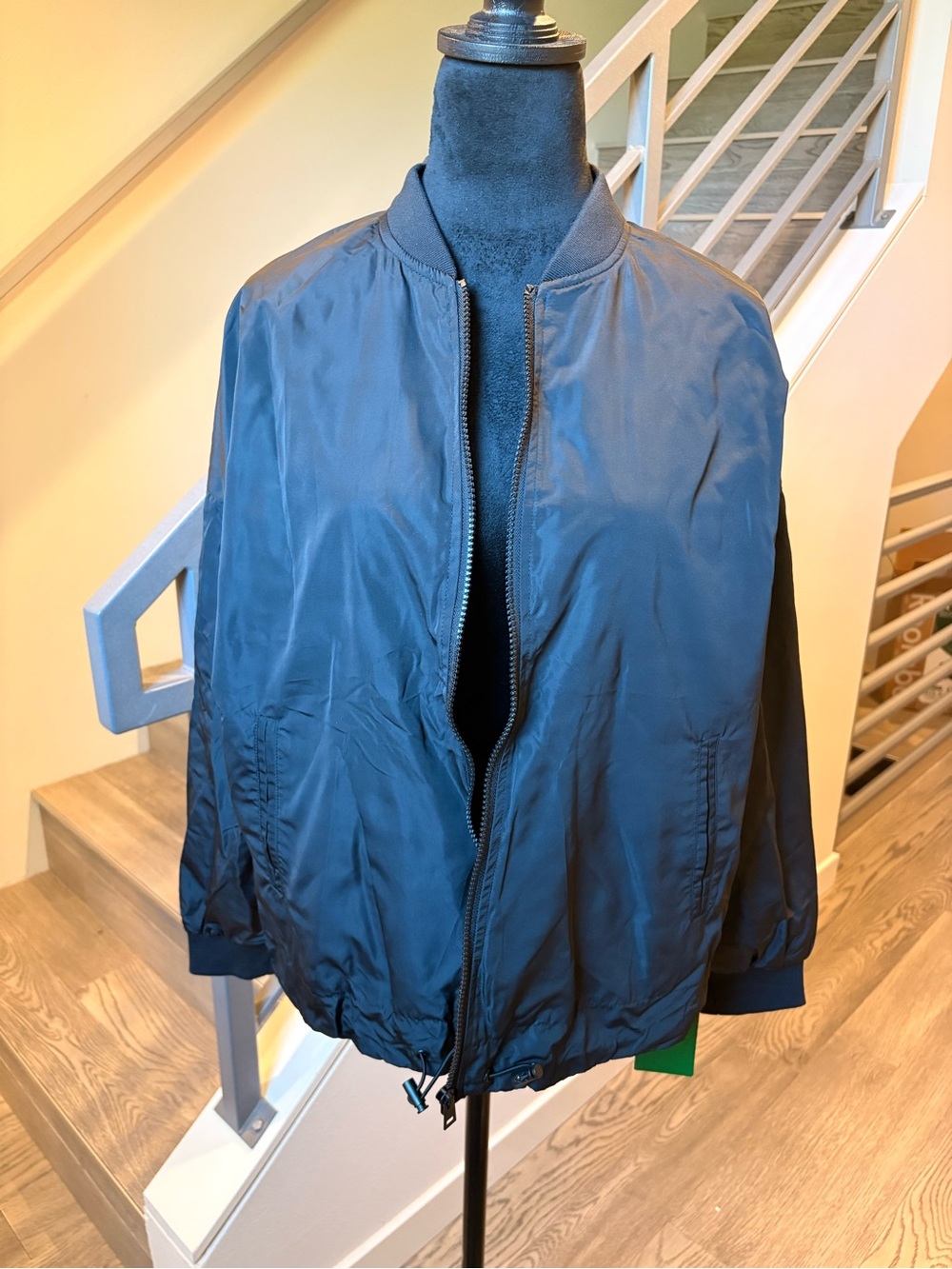 HALARA Black Lightweight Bomber Jacket Size Small Zip-Up Casual NEW